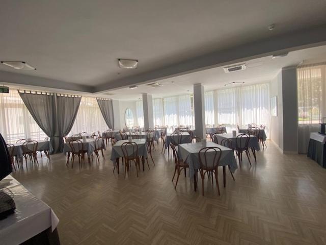 Hotel Monaco - Parcheggio Incluso Min 2 Gg Μιλάνο Μαριτίμα Εξωτερικό φωτογραφία