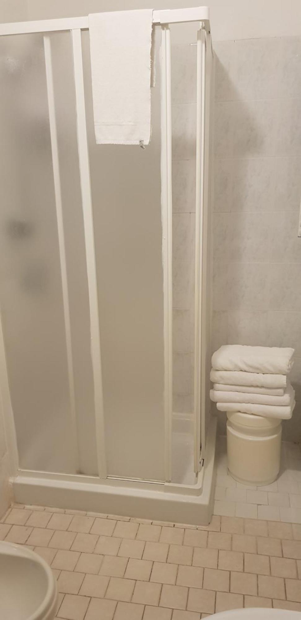 Hotel Monaco - Parcheggio Incluso Min 2 Gg Μιλάνο Μαριτίμα Δωμάτιο φωτογραφία