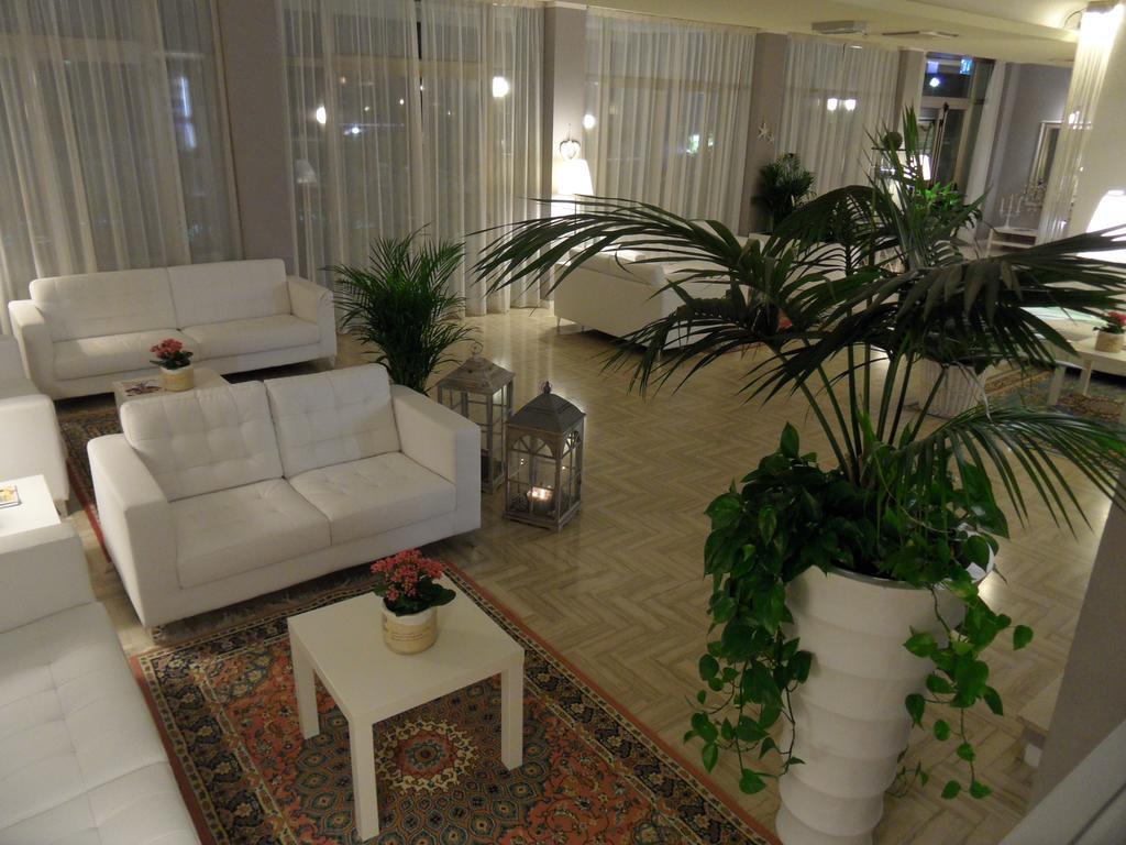 Hotel Monaco - Parcheggio Incluso Min 2 Gg Μιλάνο Μαριτίμα Εξωτερικό φωτογραφία
