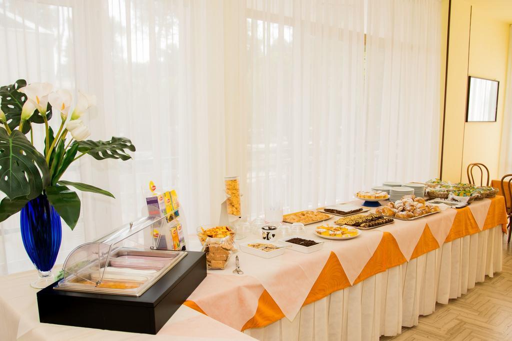 Hotel Monaco - Parcheggio Incluso Min 2 Gg Μιλάνο Μαριτίμα Εξωτερικό φωτογραφία